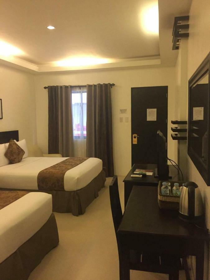 Chateau De Boracay Balabag  Екстер'єр фото